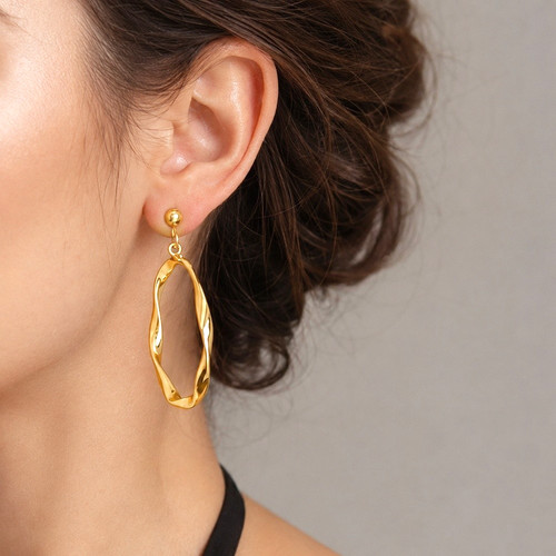 Gold clip earrings - gold, twisted