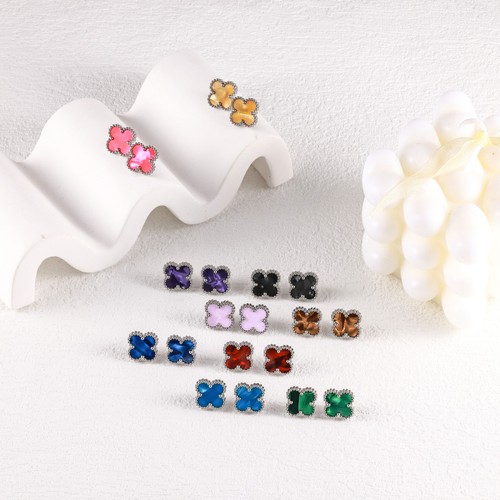 Dainty lucky four leaf clover - dainty,