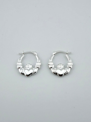 925 sterling silver - silver, claddagh