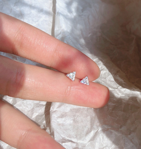 Triangle pyramid crystal - triangle, cz
